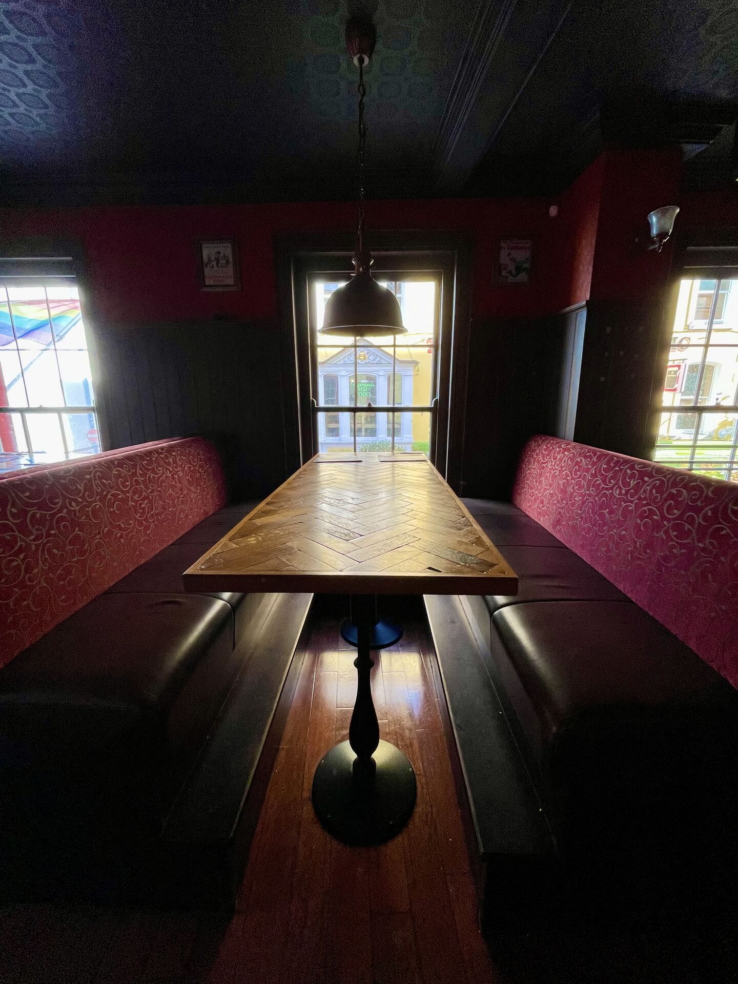 gallery-best-bars-in-temple-bar-dublin-the-auld-dubliner